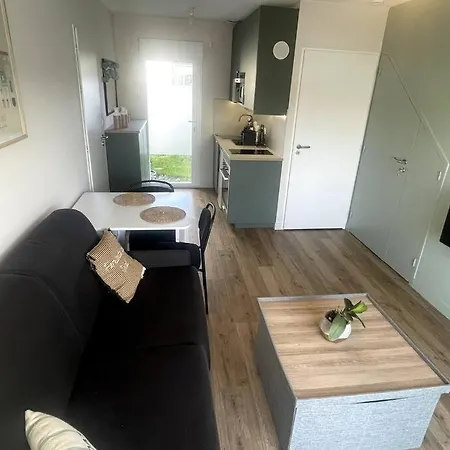 Studio Avec Jardin, Au Calme La Rochelle (Charente-Maritime)